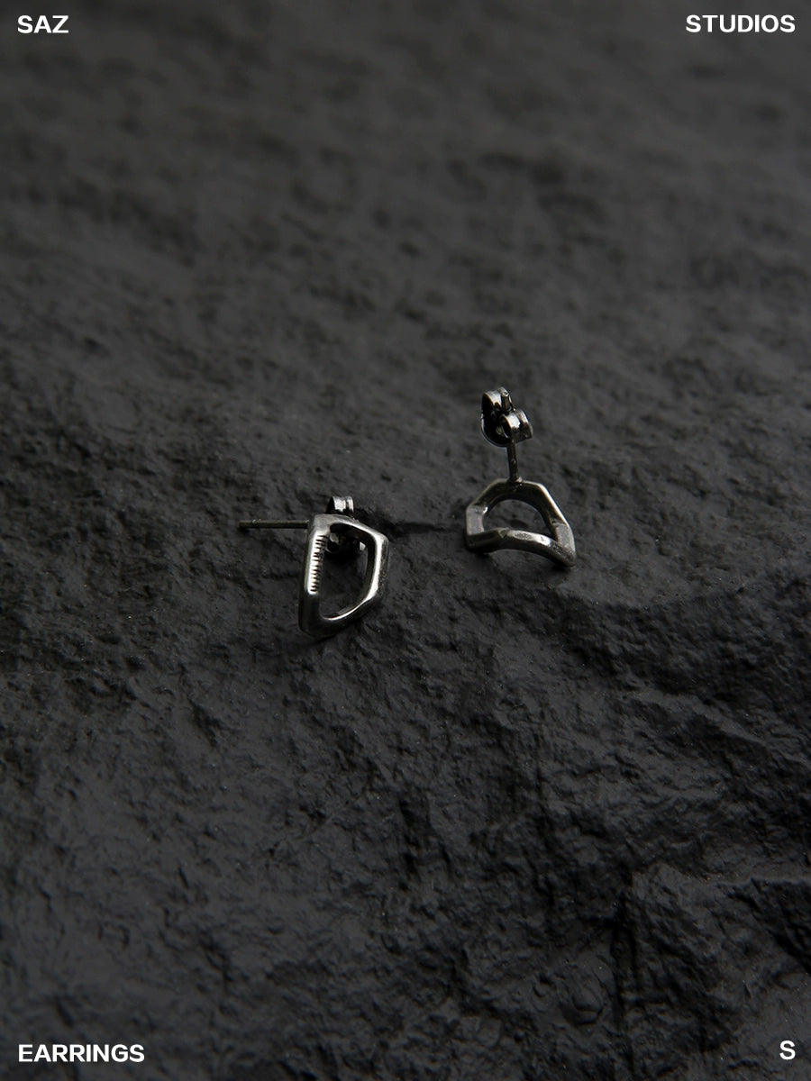 KC No. 603 Polygon Earrings